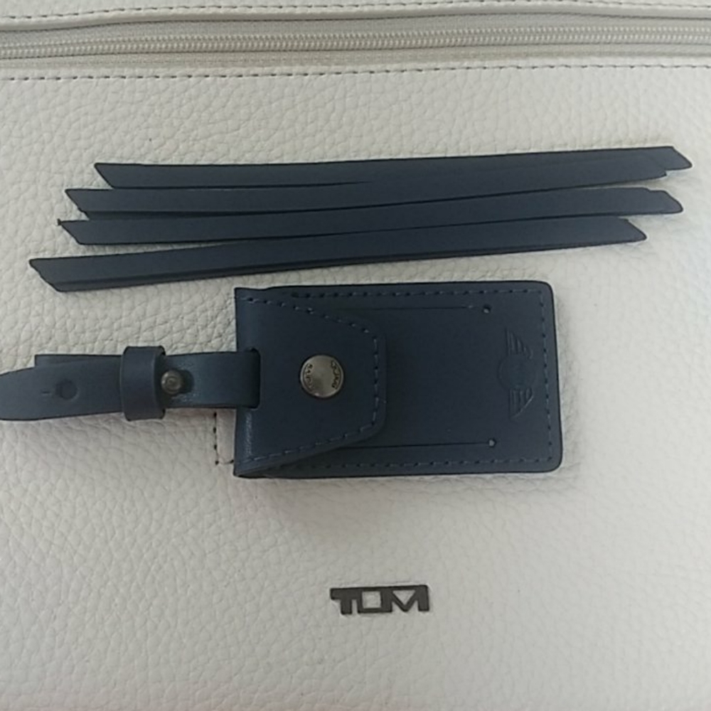 🧳Tumi Mini Cooper accent kit NWOT - Picture 5 of 10